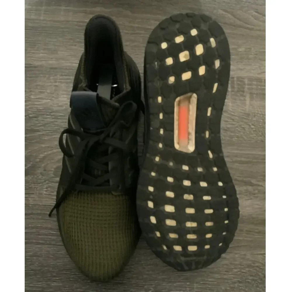 Adidas Ultraboost Olive Green Black Running Athletic Shoes Men’s Size 8.5 USED